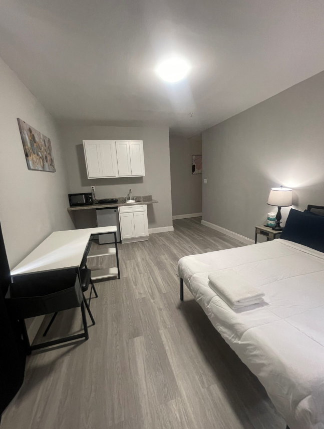 Furnished student apartment on West 94th Street near Columbia University on the Upper West Side in Manhattan